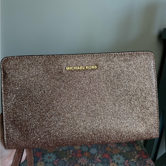 Michael Kors rose gold sparkle crossbody bag - Picture 7 of 11